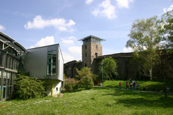 Wissenschaftsstadt Darmstadt, Liebighaus und Stadtmauer, Foto: Alex Deppert