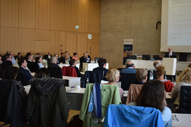 die Kreisspitze eröffnet das Forum 