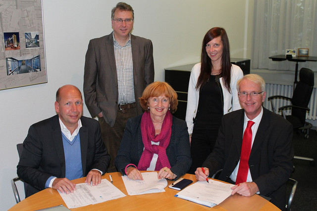 v.l.n.r.: Frank Dworaczek (Abfallwirtschaft Lahn-Dill), Patrick Möser (Lahn-Dill-Akademie), Felicitas von Küchler (INBAS GmbH), Nadine Maihack (Lahn-Dill-Akademie), Stephan Aurand (Kreisausschuss Lahn-Dill-Kreis); Foto: Lahn-Dill-Kreis
