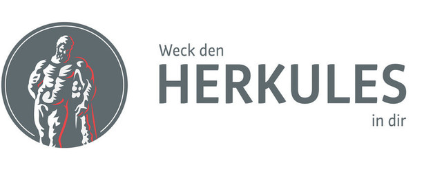 Herkules-Statue auf grauem Hintergrund.