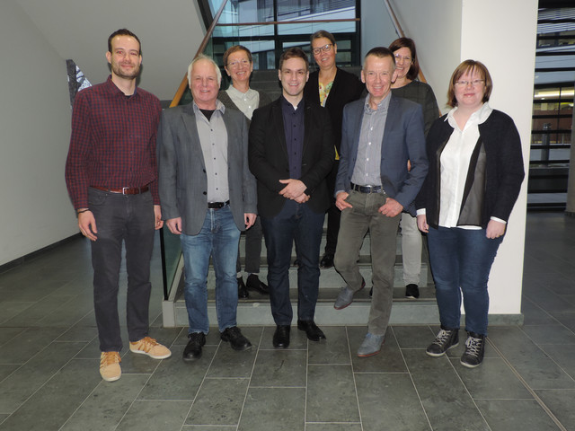 Verschiedene Kooperationspartner bei der Präsentation der neuen Online-Orientierungshilfe